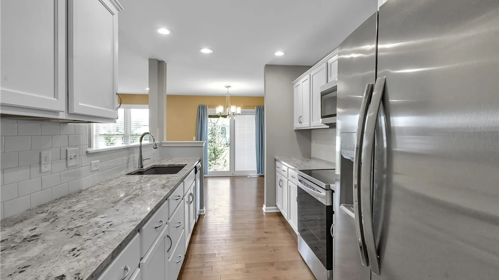 Property at 701 Carriage Lane, West Seneca, NY 14224 18
