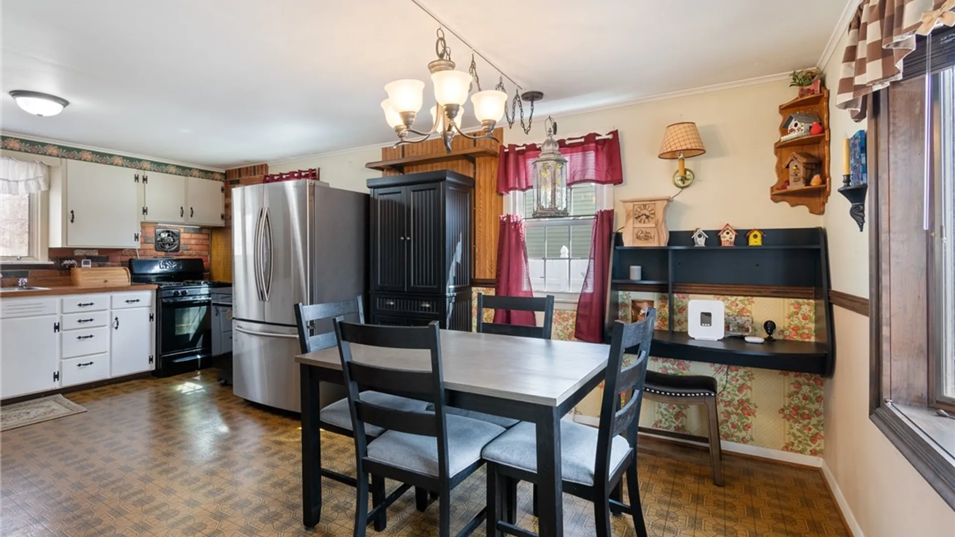 Property at 6302 Bennett Street, Williamson, NY 14589 13