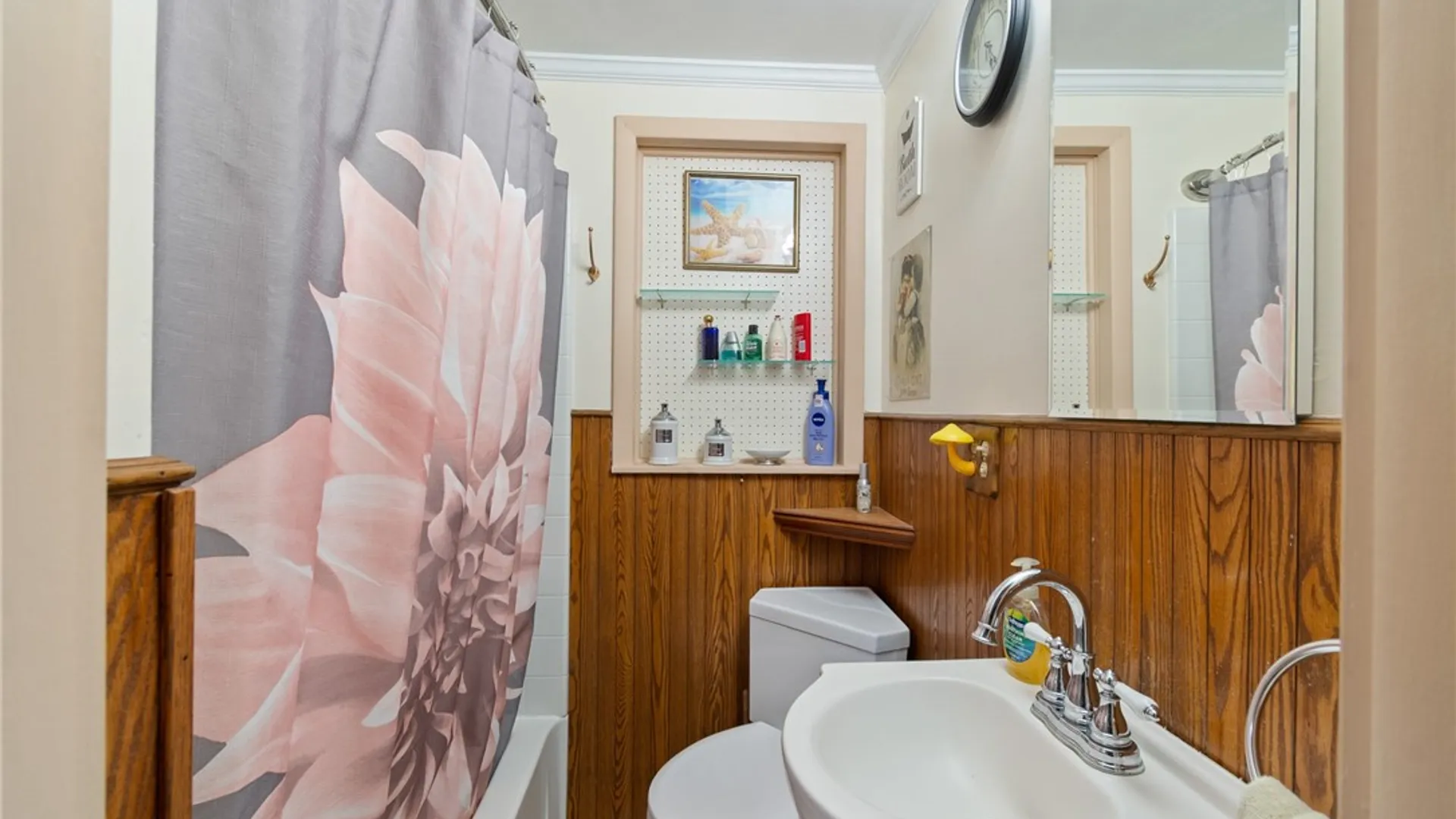 Property at 6302 Bennett Street, Williamson, NY 14589 19