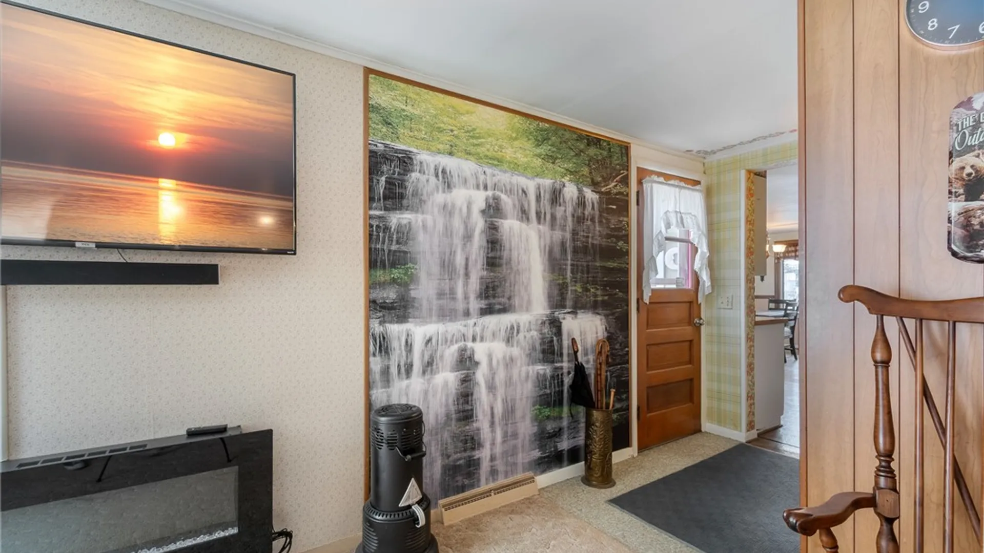 Property at 6302 Bennett Street, Williamson, NY 14589 9