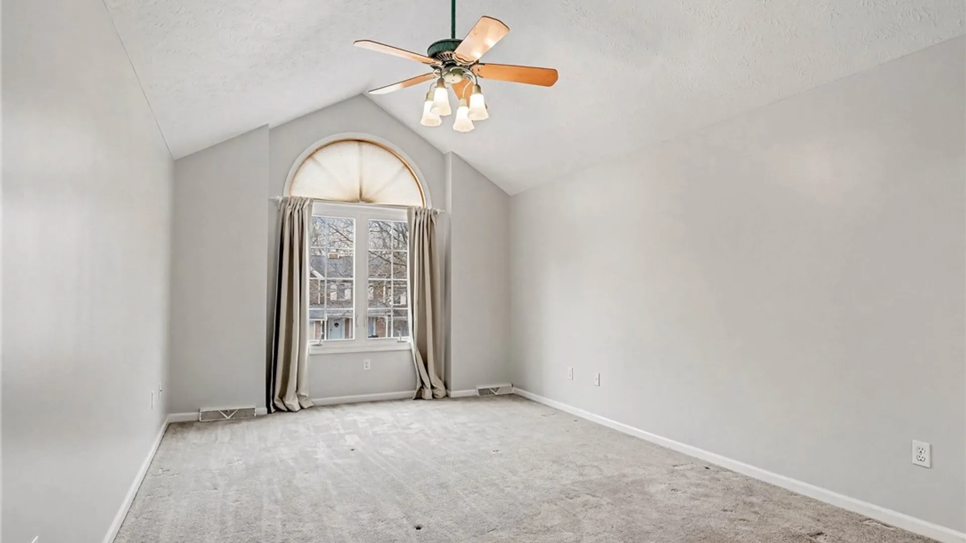 Property at 32 Wind Loft Circle, Perinton, NY 14450 13