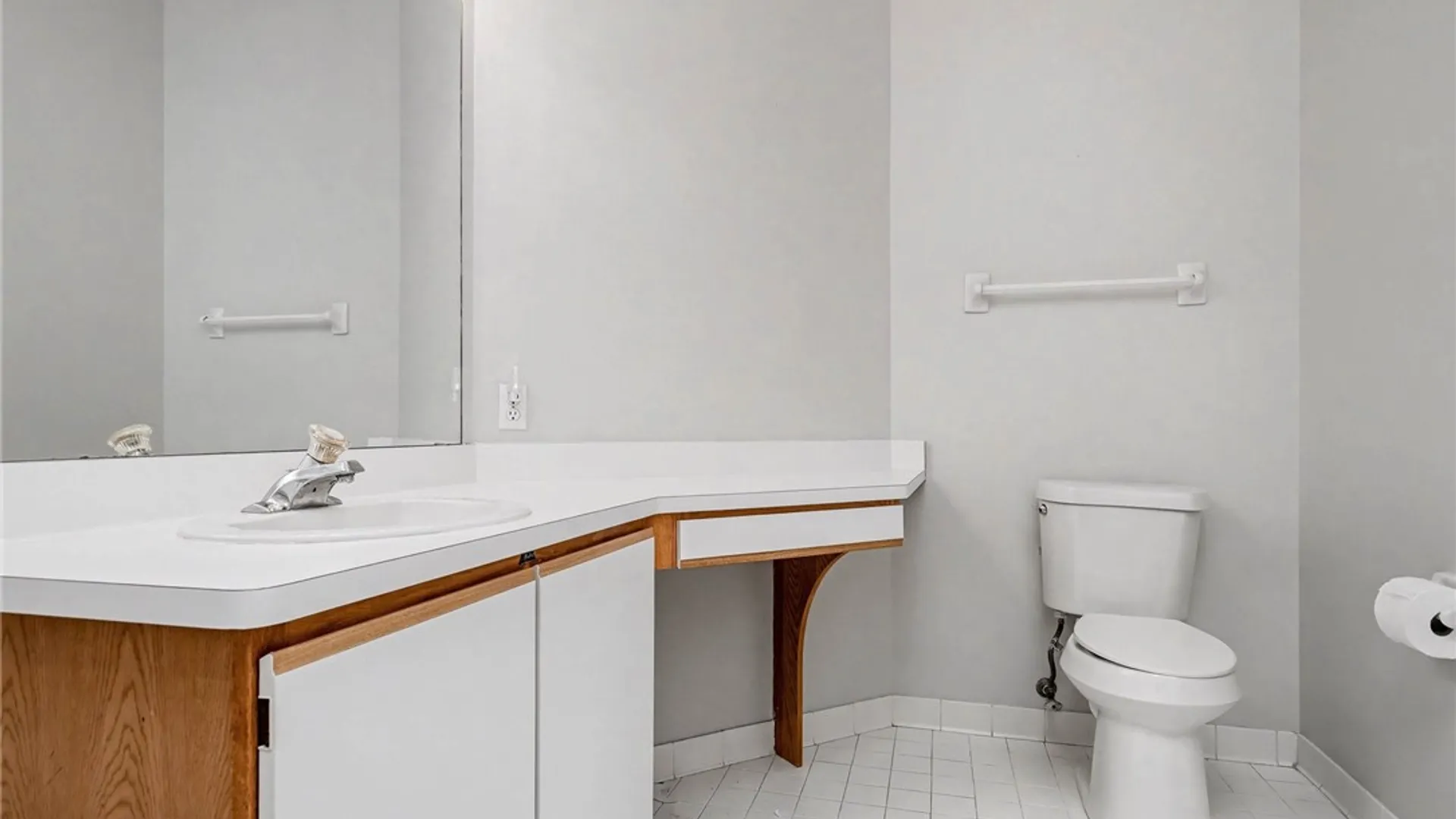 Property at 32 Wind Loft Circle, Perinton, NY 14450 15