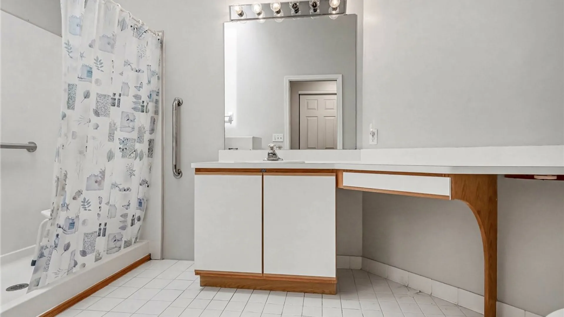 Property at 32 Wind Loft Circle, Perinton, NY 14450 16