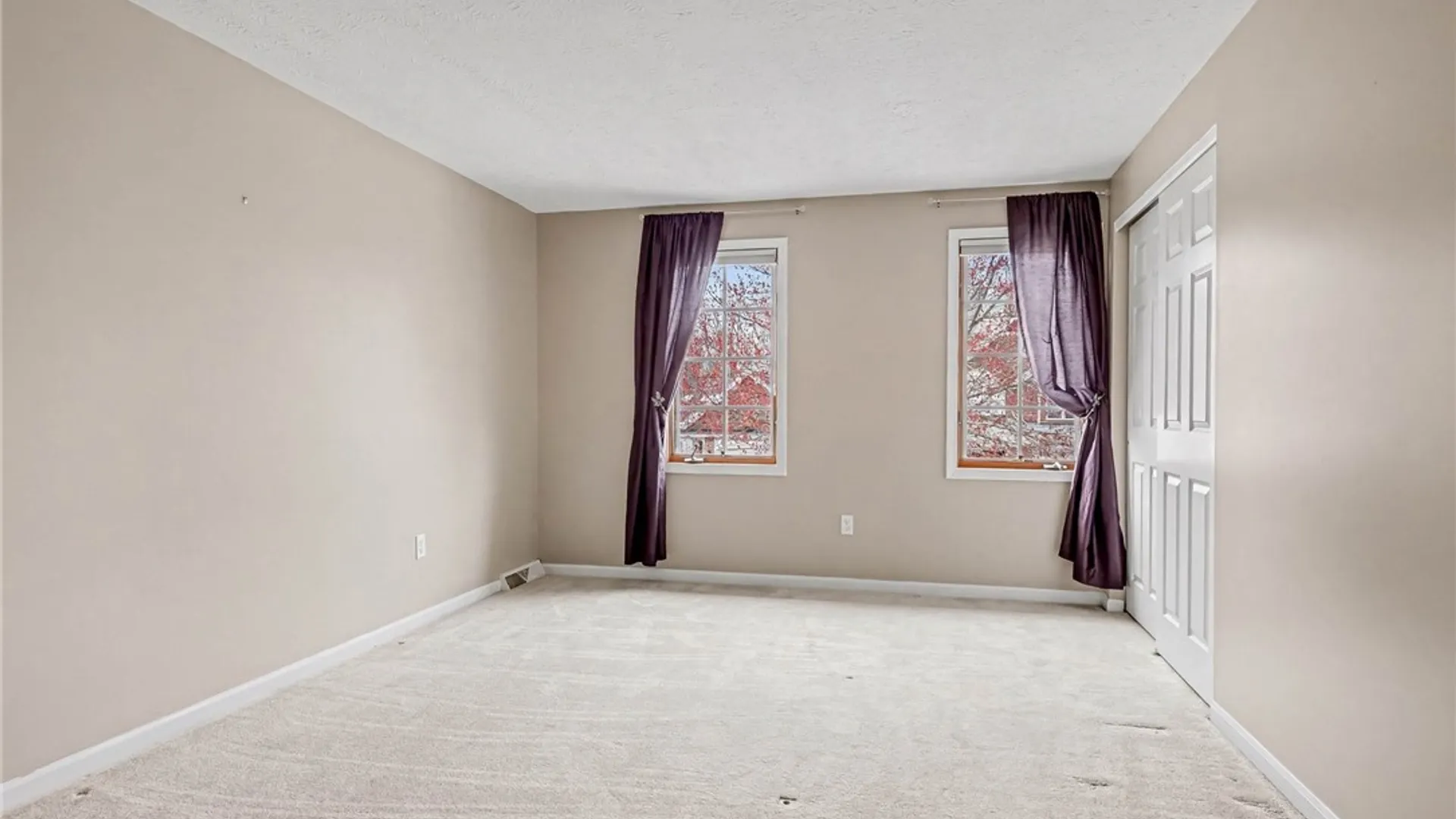 Property at 32 Wind Loft Circle, Perinton, NY 14450 17