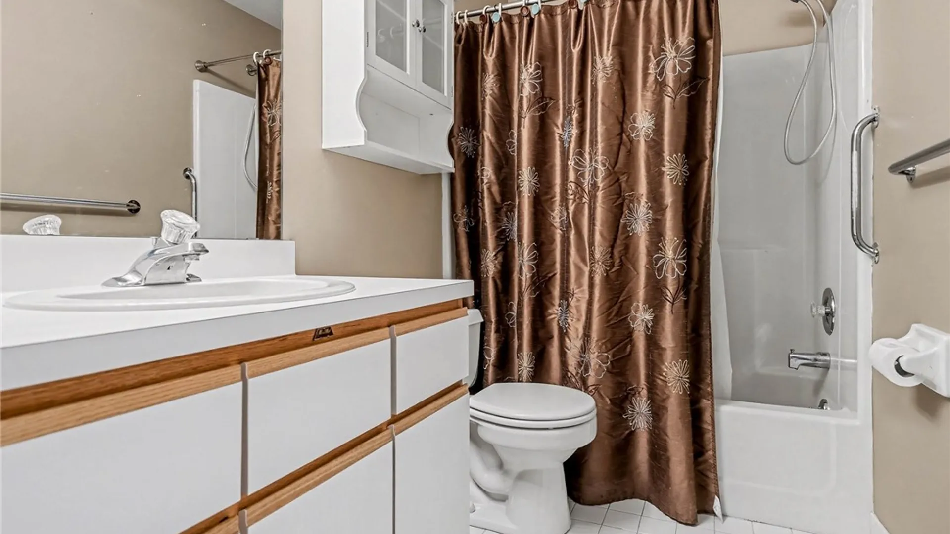 Property at 32 Wind Loft Circle, Perinton, NY 14450 21