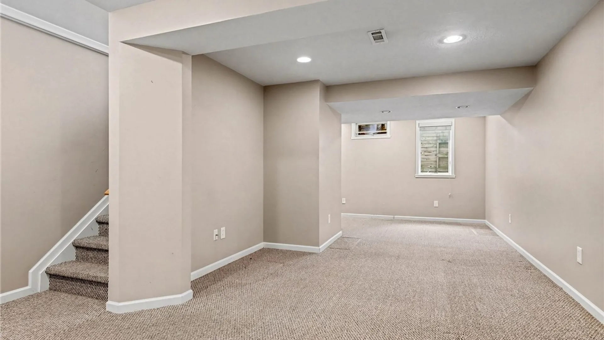 Property at 32 Wind Loft Circle, Perinton, NY 14450 22