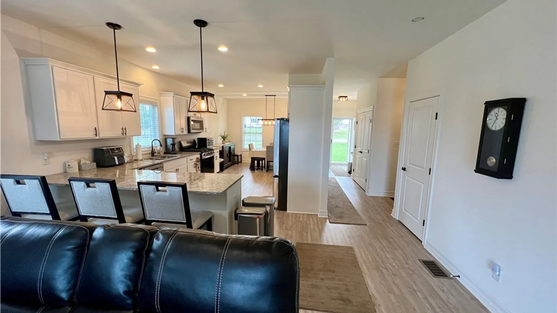 Property at 3050 Pleasant Avenue, Hamburg, NY 14075 15