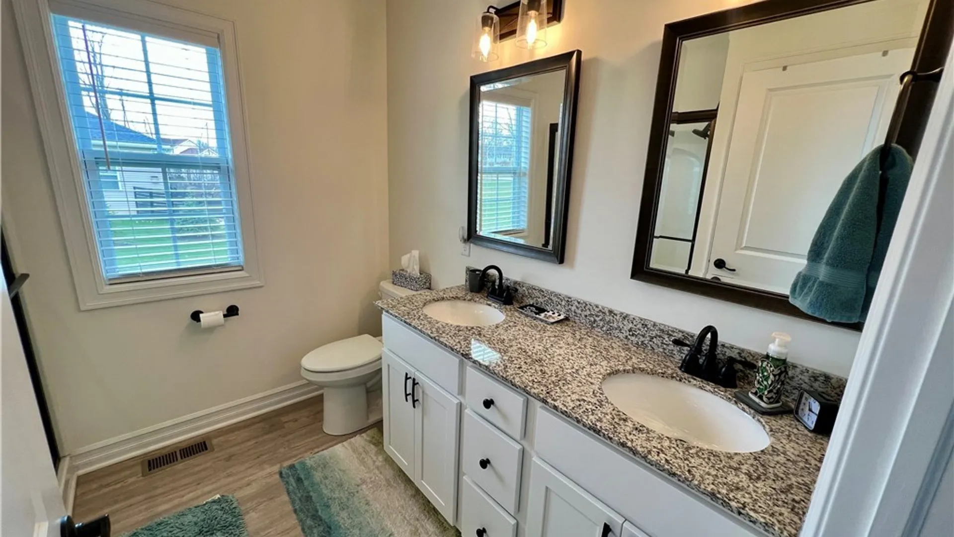 Property at 3050 Pleasant Avenue, Hamburg, NY 14075 24