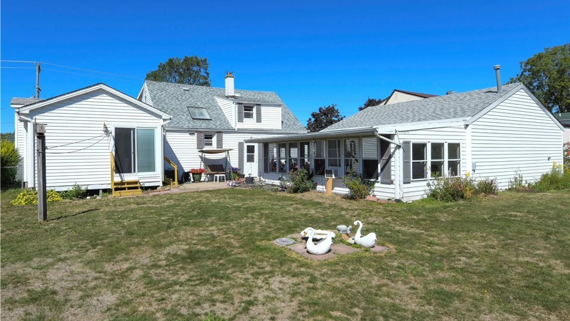 Property at 1000 Saunders Settlement Road, Lewiston, NY 14305 31