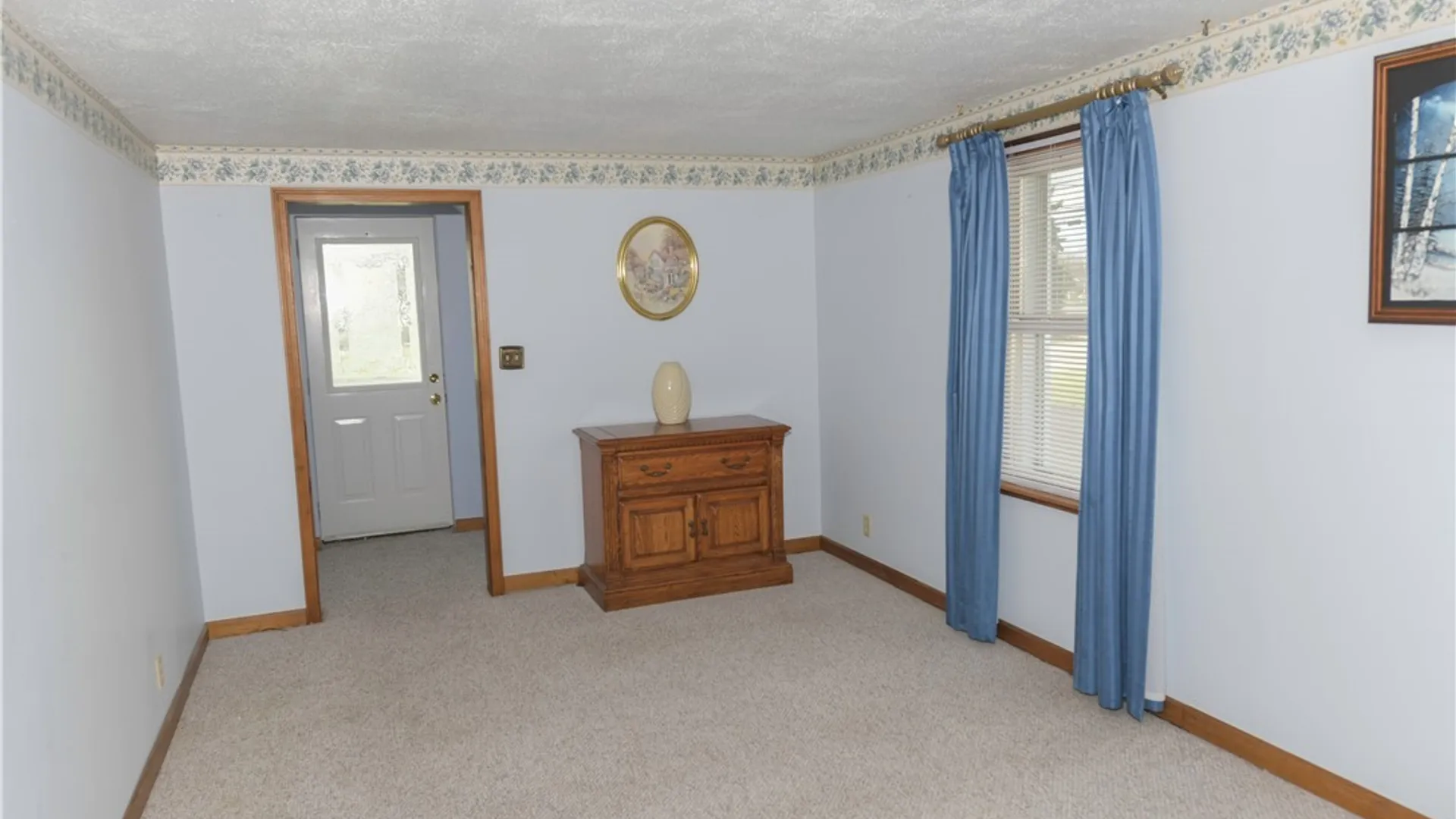 Property at 1000 Saunders Settlement Road, Lewiston, NY 14305 7