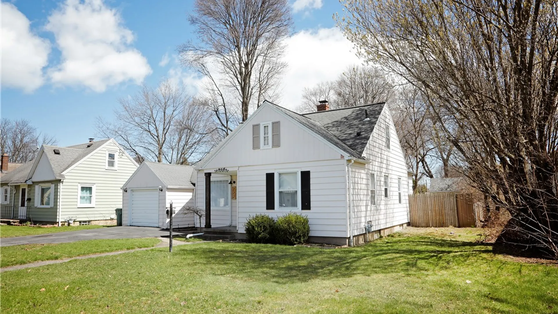 Property at 222 Oakwood Road, Rochester, NY 14616 4