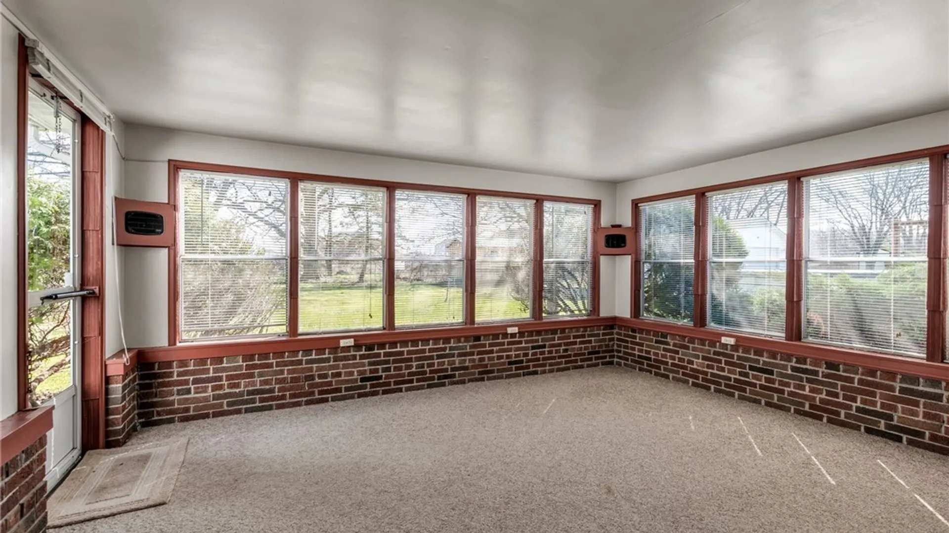 Property at 409 Tracey Lane, Grand Island, NY 14072 30