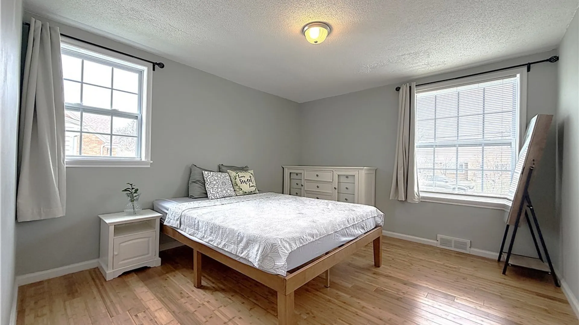 Property at 723 Longmeadow Road, Amherst, NY 14226 17