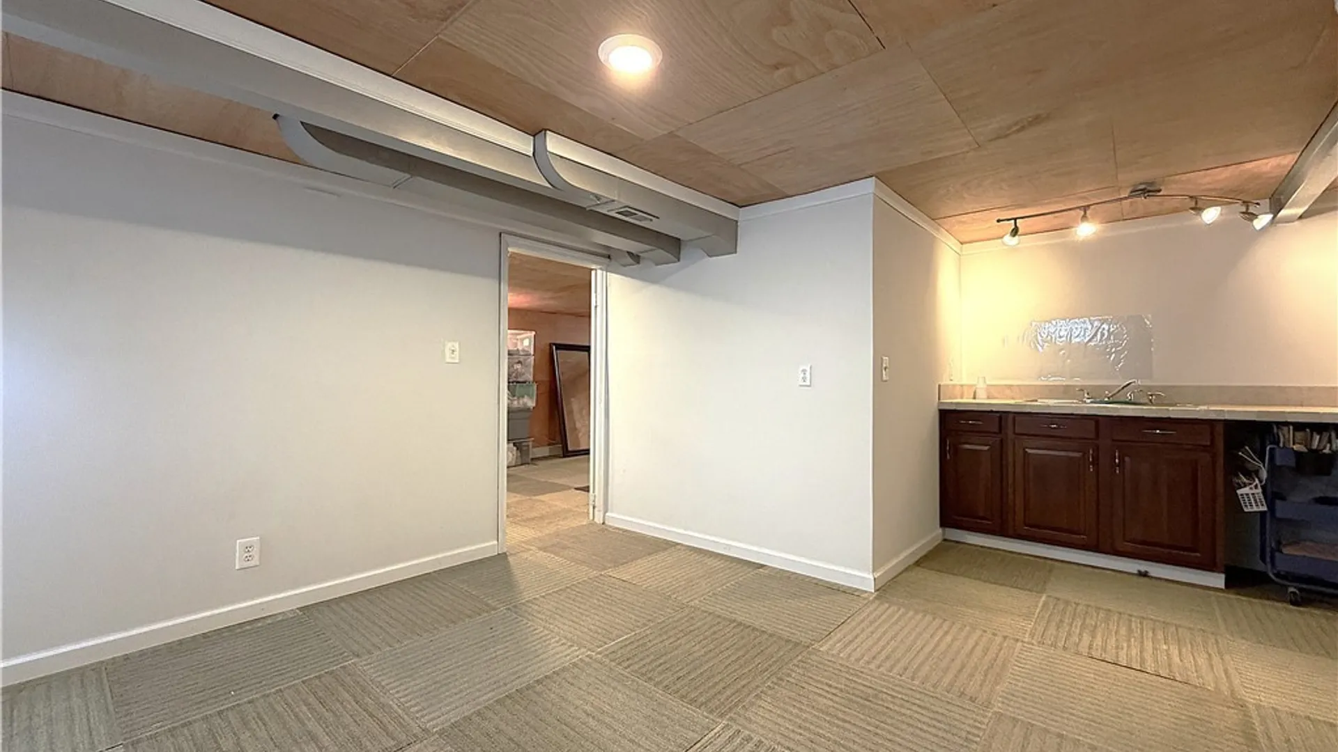 Property at 723 Longmeadow Road, Amherst, NY 14226 34