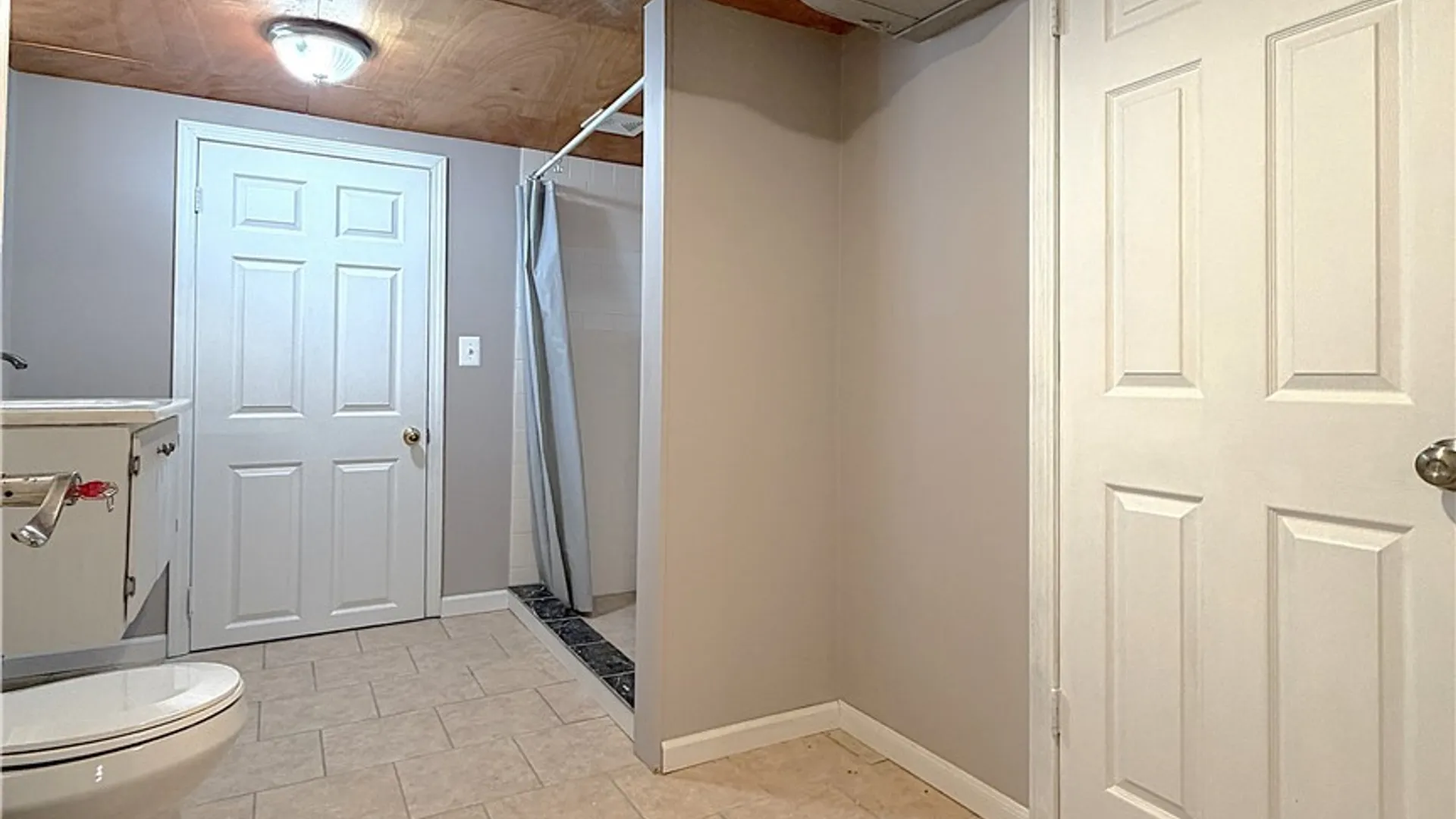 Property at 723 Longmeadow Road, Amherst, NY 14226 35