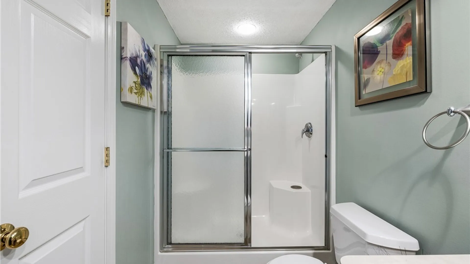 Property at 5376 Village Station Circle, Clarence, NY 14221 29