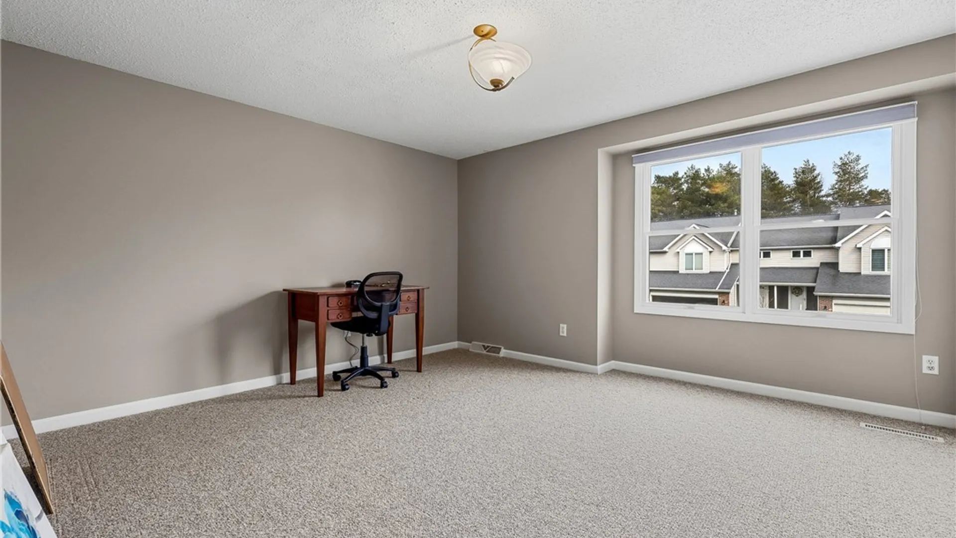 Property at 5376 Village Station Circle, Clarence, NY 14221 34