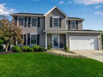 Property at 2 Magrum Lane, Lancaster, NY 14086