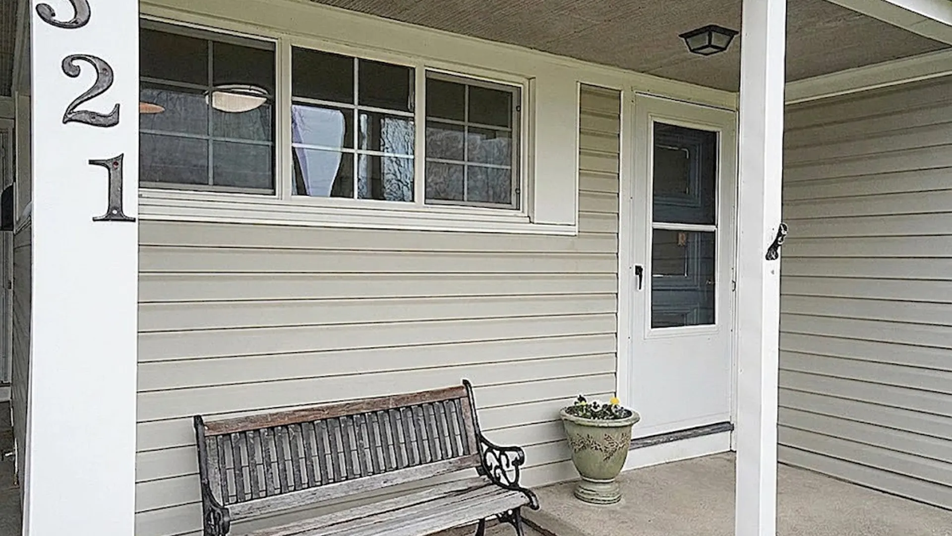 Property at 521 Woodstock Avenue, Tonawanda, NY 14150 3