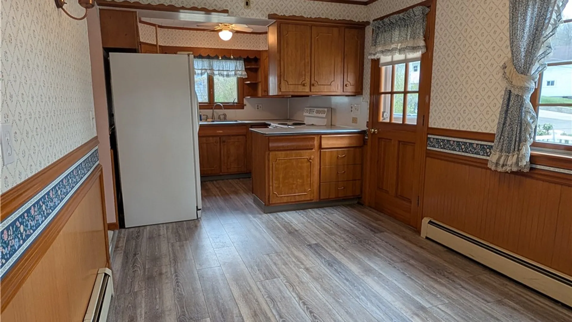 Property at 43 Chamberlain Avenue, Bradford City, PA 16701 10