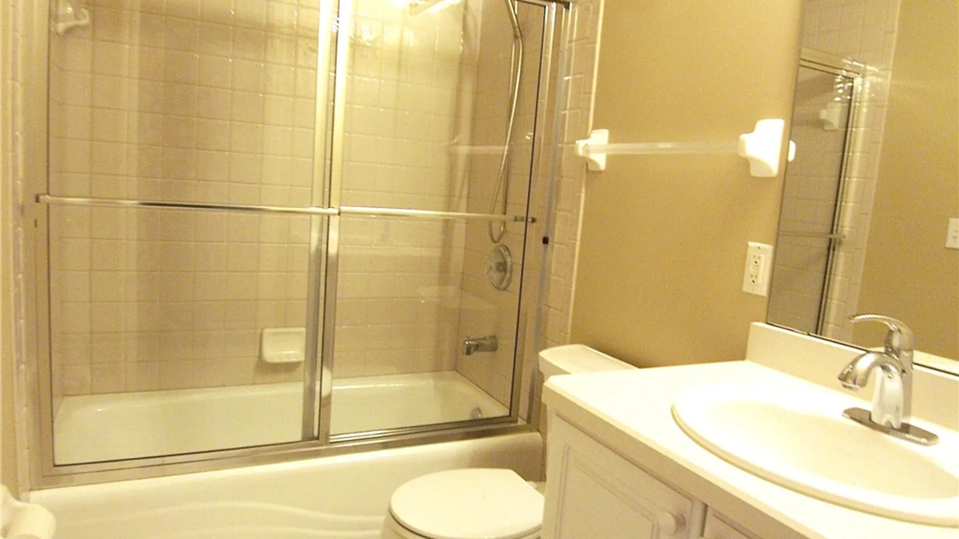 Property at 10 Mountain Ash Trl, Webster, NY 14580 13