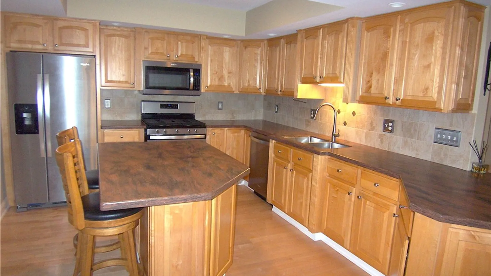 Property at 10 Mountain Ash Trl, Webster, NY 14580 7