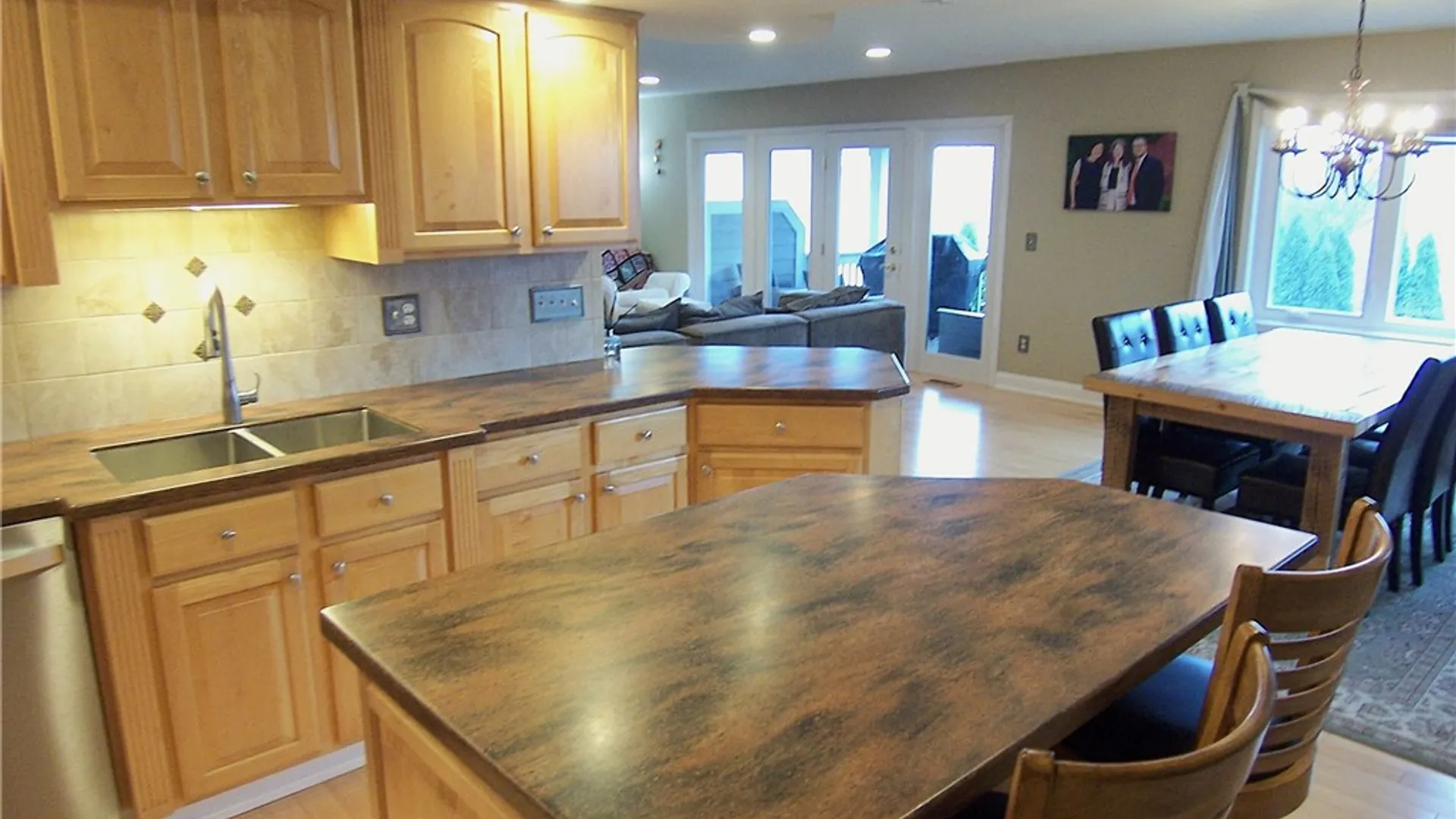 Property at 10 Mountain Ash Trl, Webster, NY 14580 8