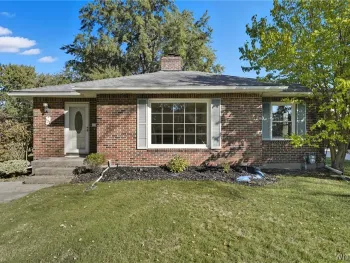 Property at 131 Colvinhurst Drive, Tonawanda, NY 14223