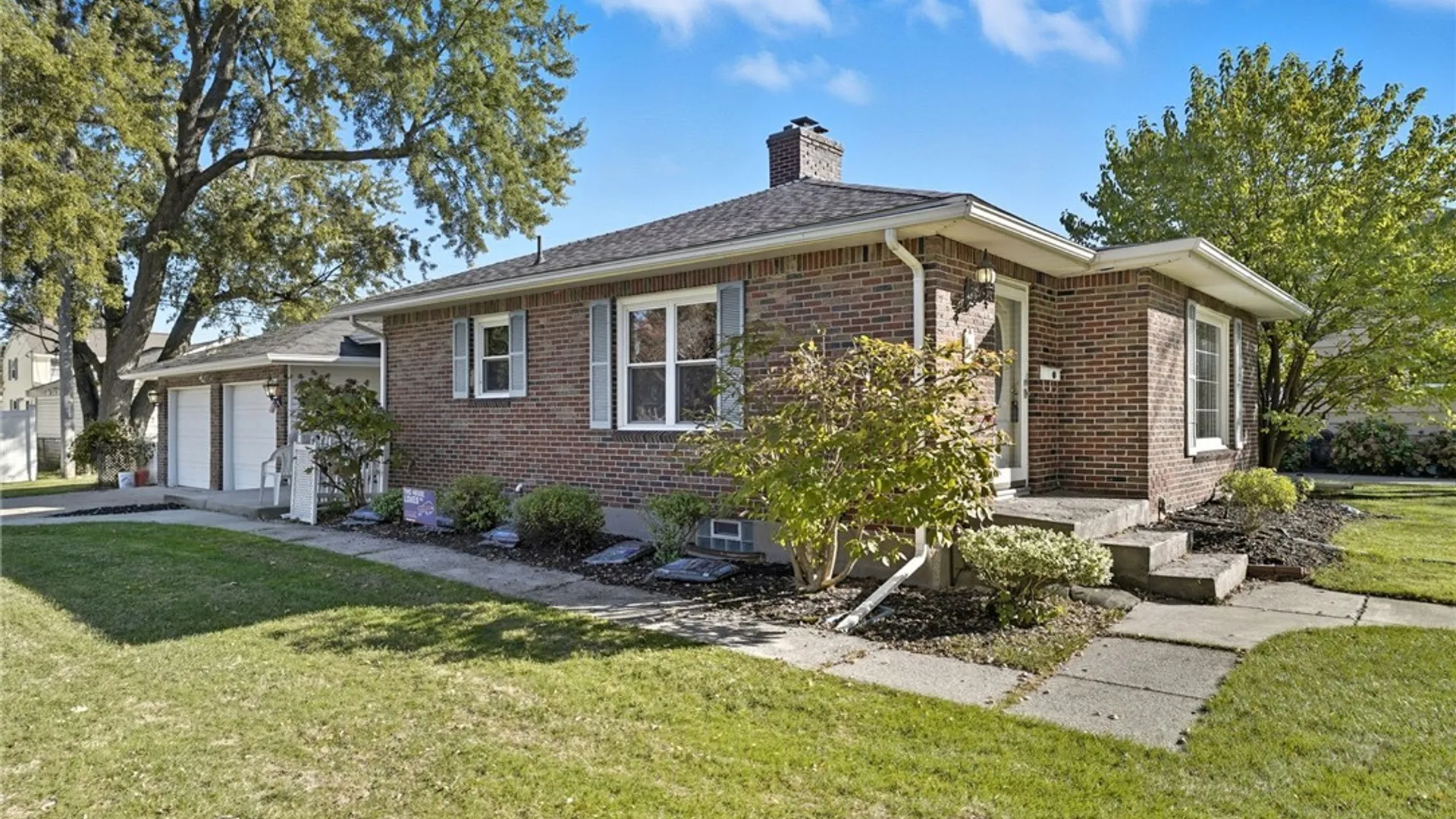 Property at 131 Colvinhurst Drive, Tonawanda, NY 14223 2