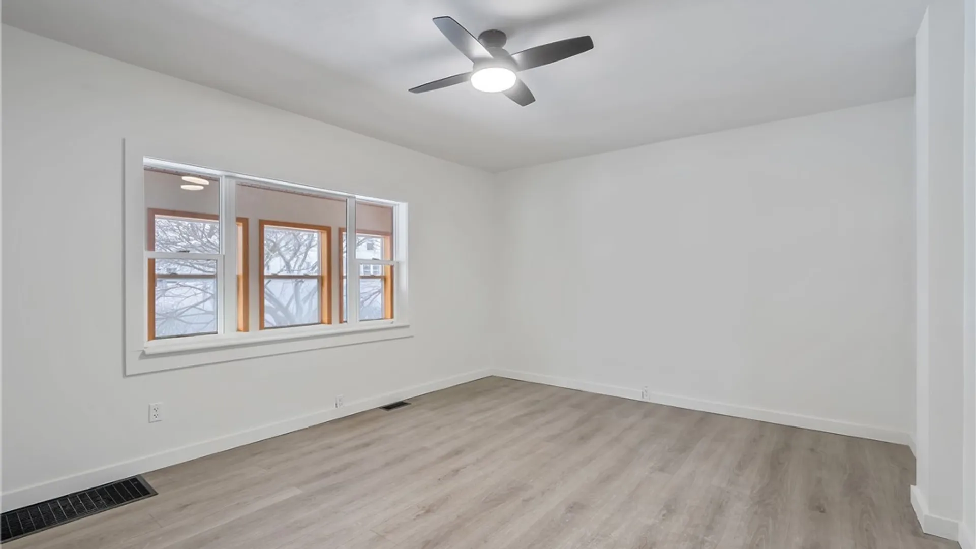 Property at 207 2nd Street, Oswego, NY 13126 5