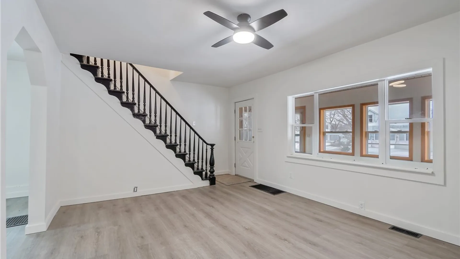 Property at 207 2nd Street, Oswego, NY 13126 7