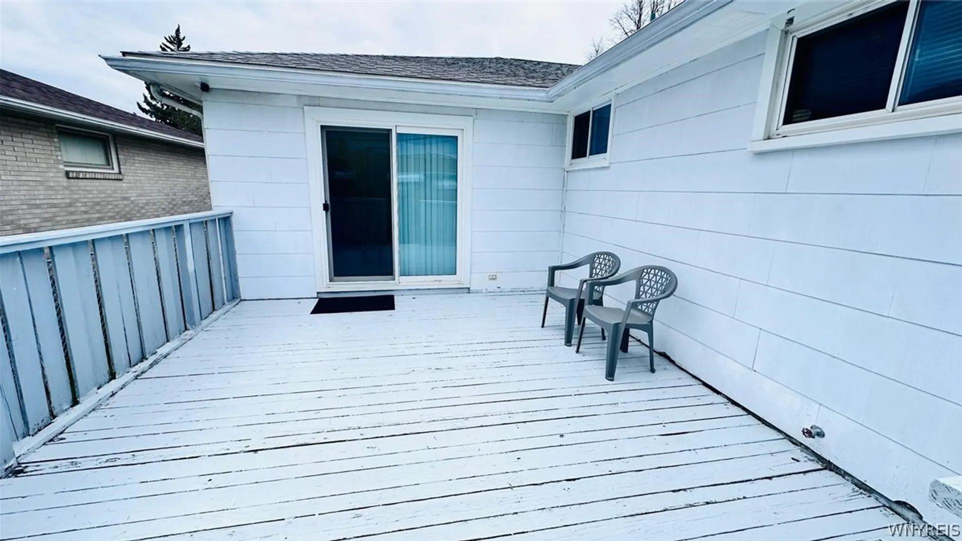 Property at 85 Fairoaks Lane, Cheektowaga, NY 14227 25