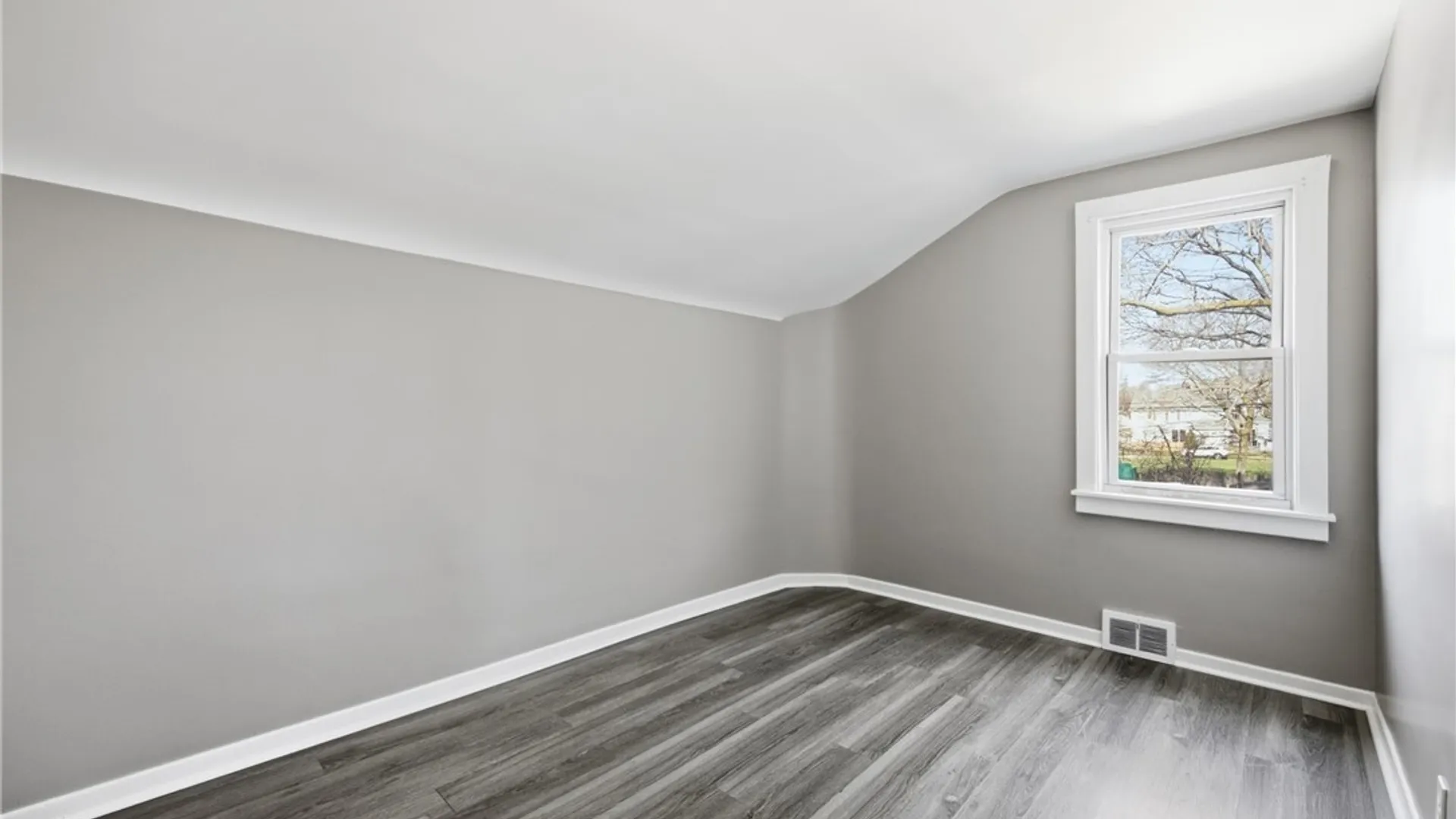 Property at 130 Hertel Avenue, Buffalo, NY 14207 28