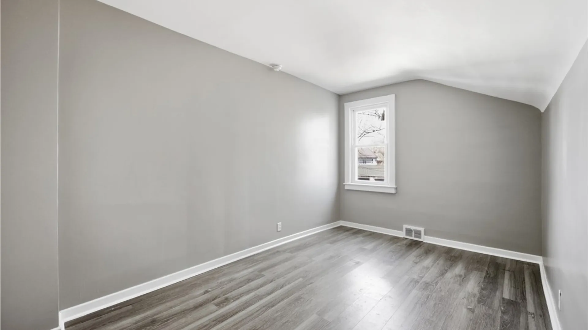 Property at 130 Hertel Avenue, Buffalo, NY 14207 32