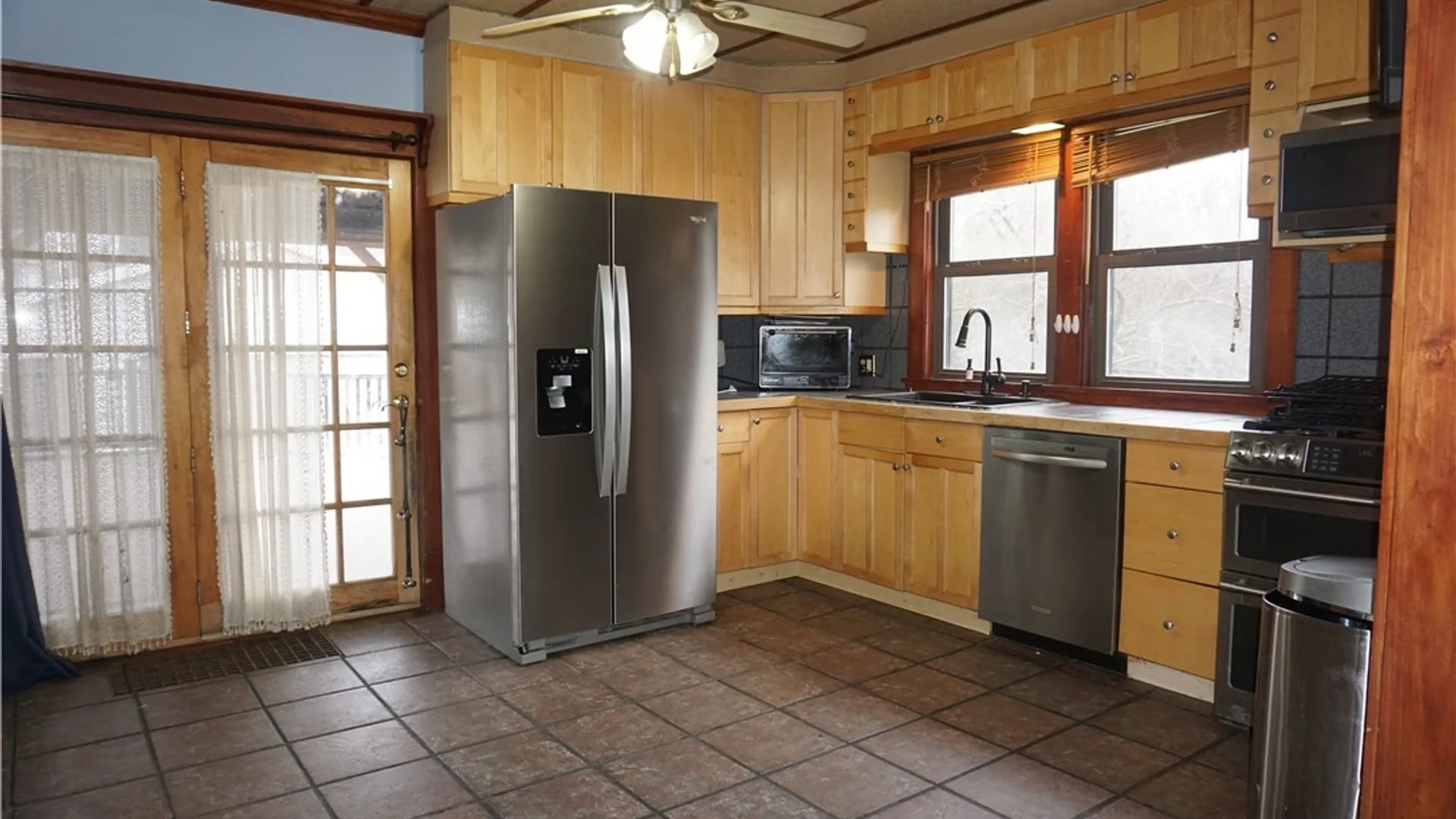 Property at 4835 Harlem Road, Amherst, NY 14226 16