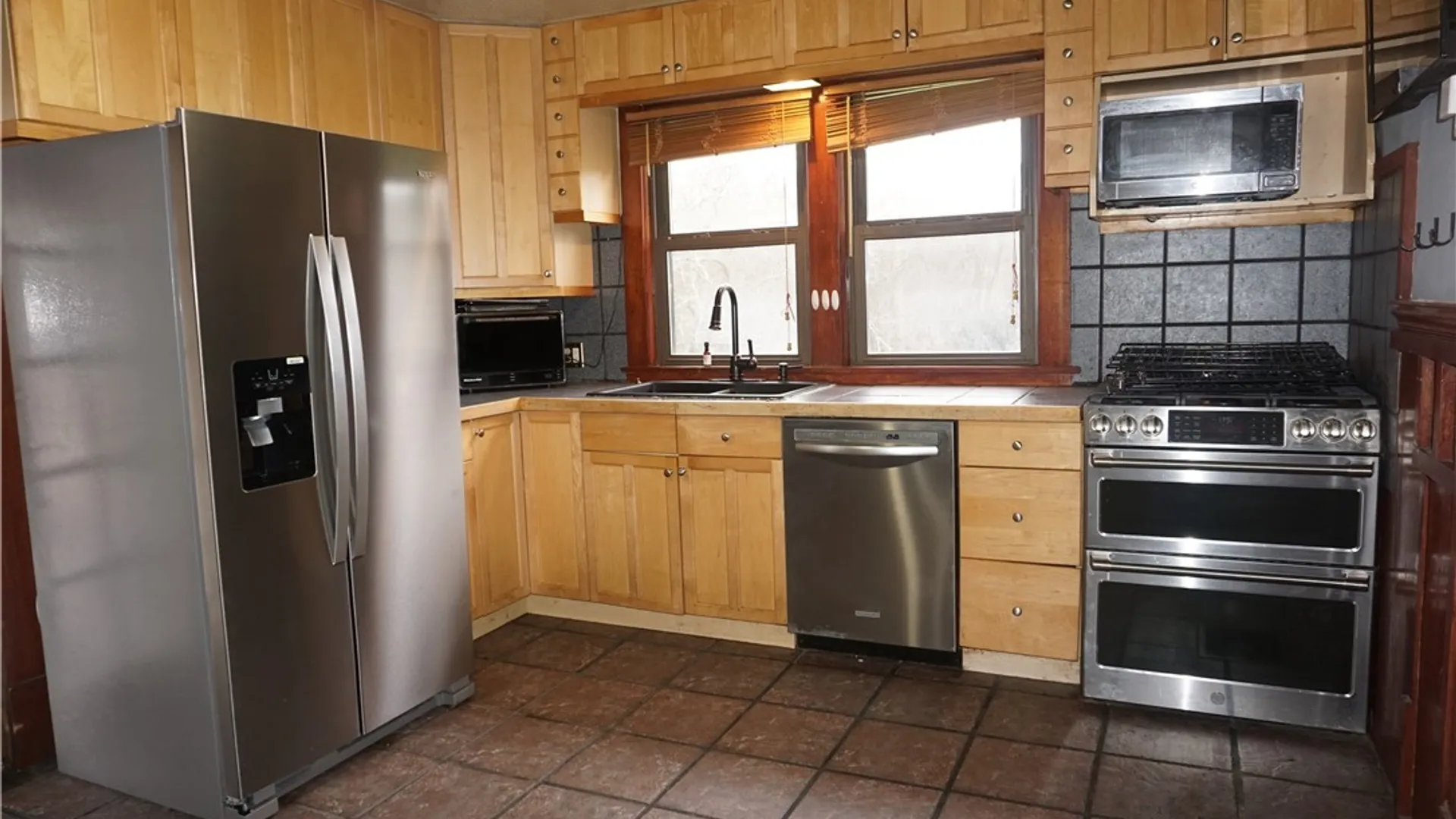 Property at 4835 Harlem Road, Amherst, NY 14226 17