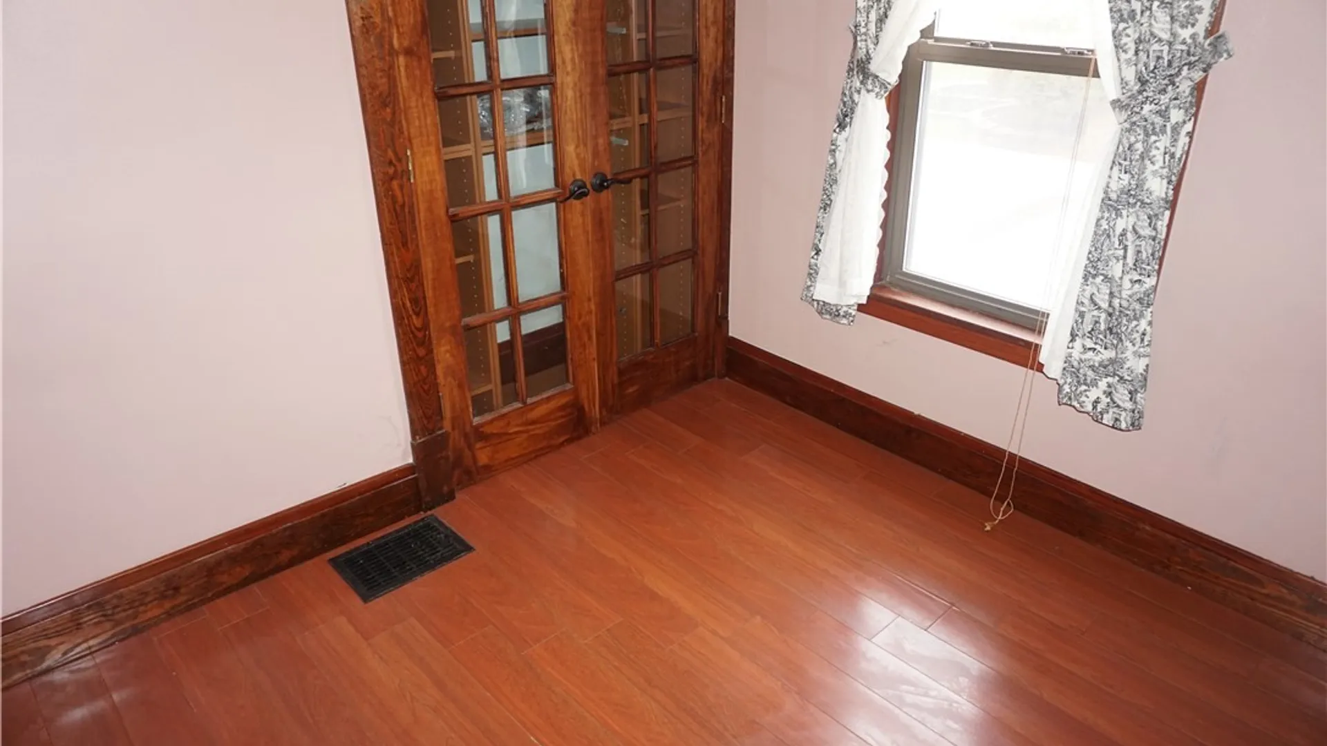 Property at 4835 Harlem Road, Amherst, NY 14226 24