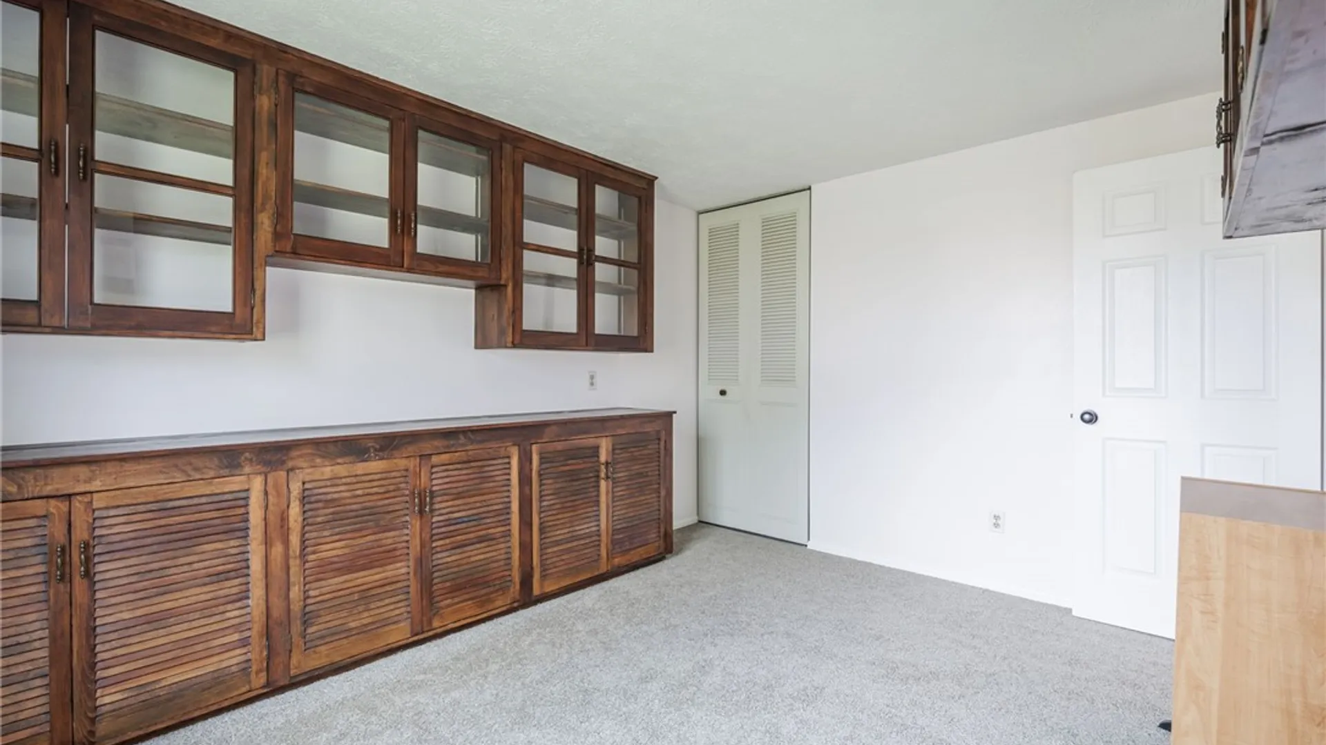 Property at 1783 Erie Station Road, Henrietta, NY 14467 26
