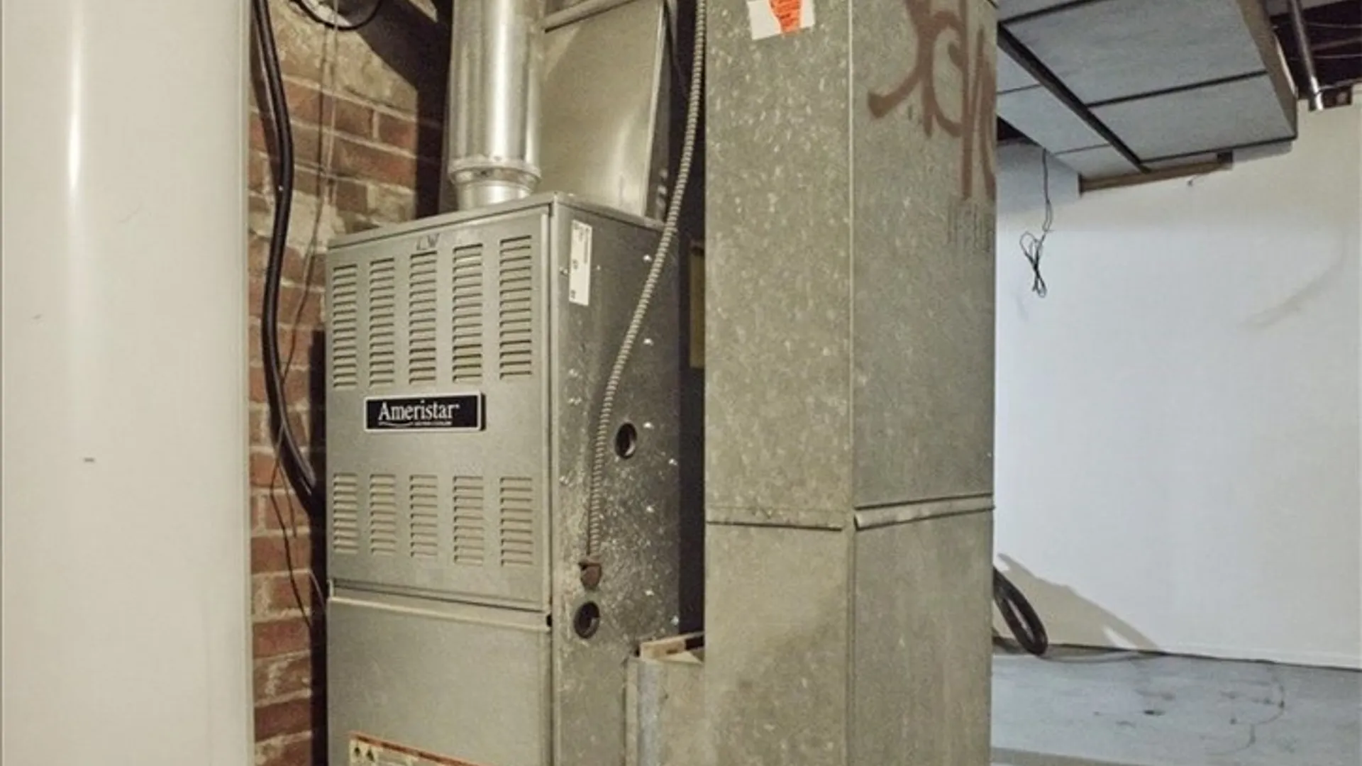 Property at 940 Lafayette Avenue, Buffalo, NY 14209 44