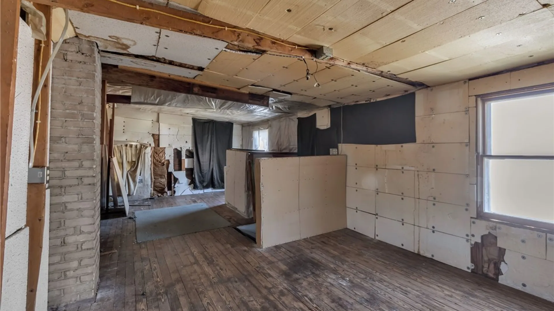 Property at 2143 Niagara Street, Buffalo, NY 14207 23