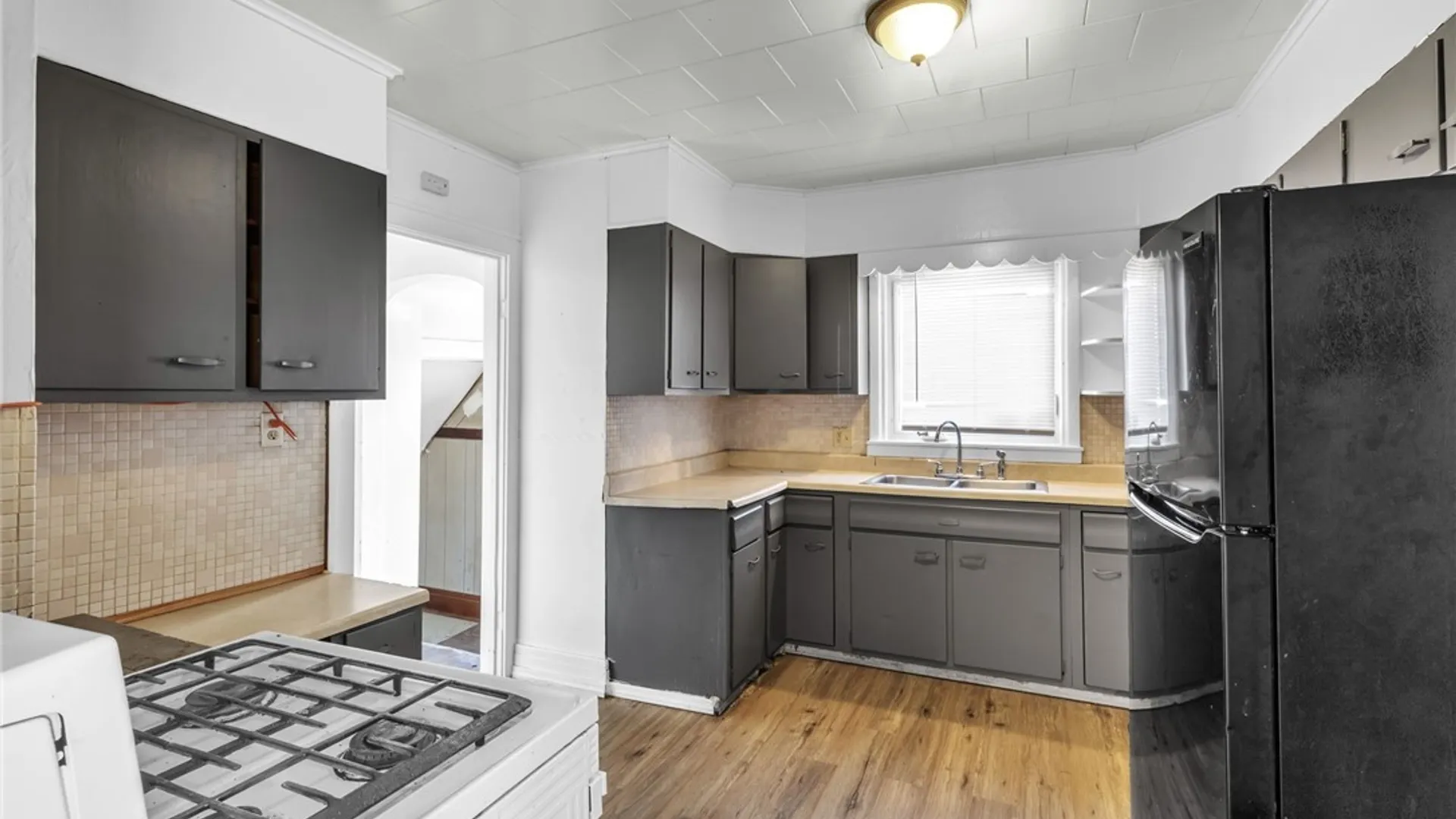 Property at 2143 Niagara Street, Buffalo, NY 14207 4