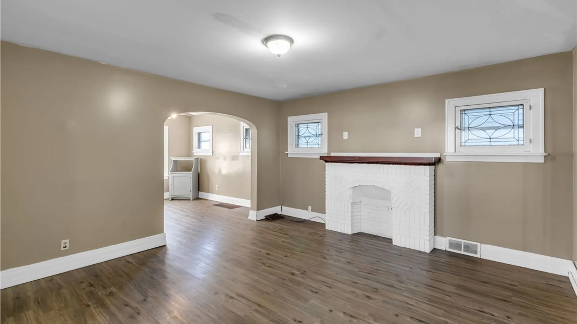 Property at 2143 Niagara Street, Buffalo, NY 14207 6