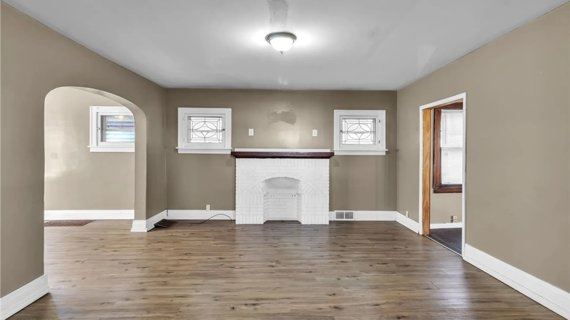 Property at 2143 Niagara Street, Buffalo, NY 14207 8
