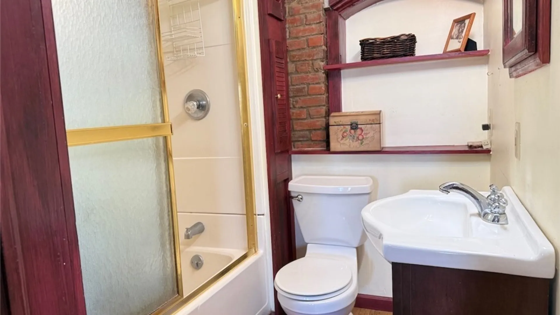 Property at 1 S Jefferson St - Apt 2, Richland, NY 13142 8