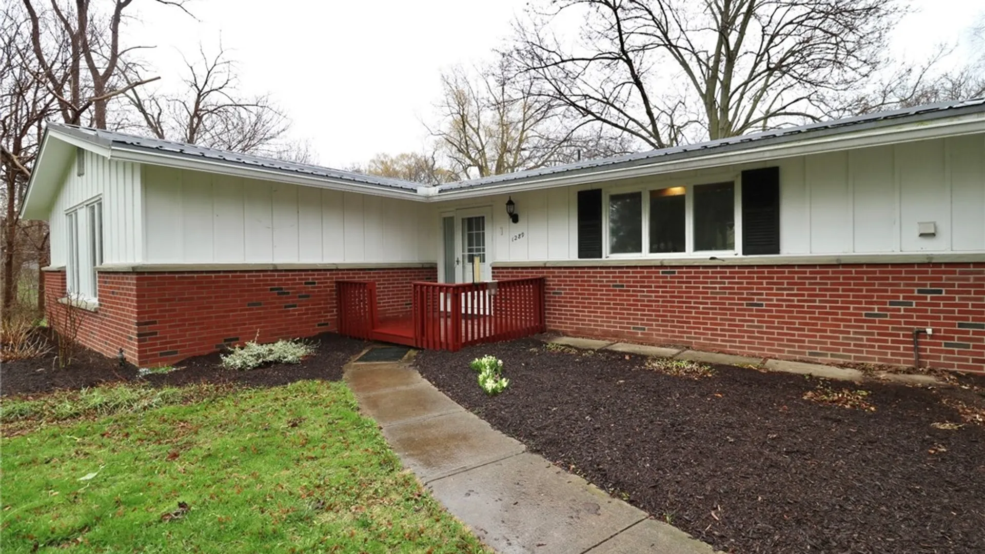 Property at 1289 West Avenue, Parma, NY 14468 4