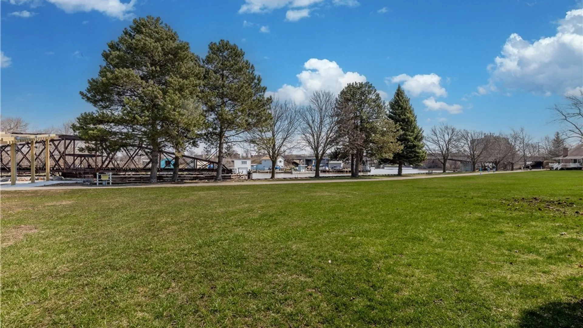 Property at 56 Niagara Shore Drive, Tonawanda, NY 14150 18