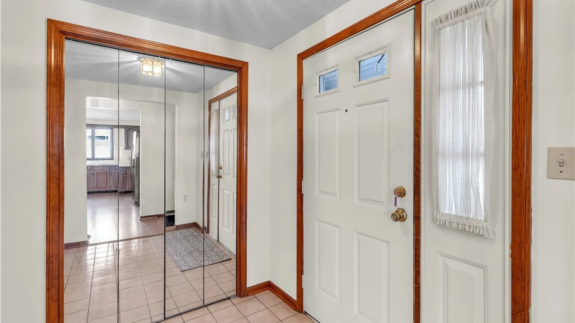 Property at 56 Niagara Shore Drive, Tonawanda, NY 14150 21
