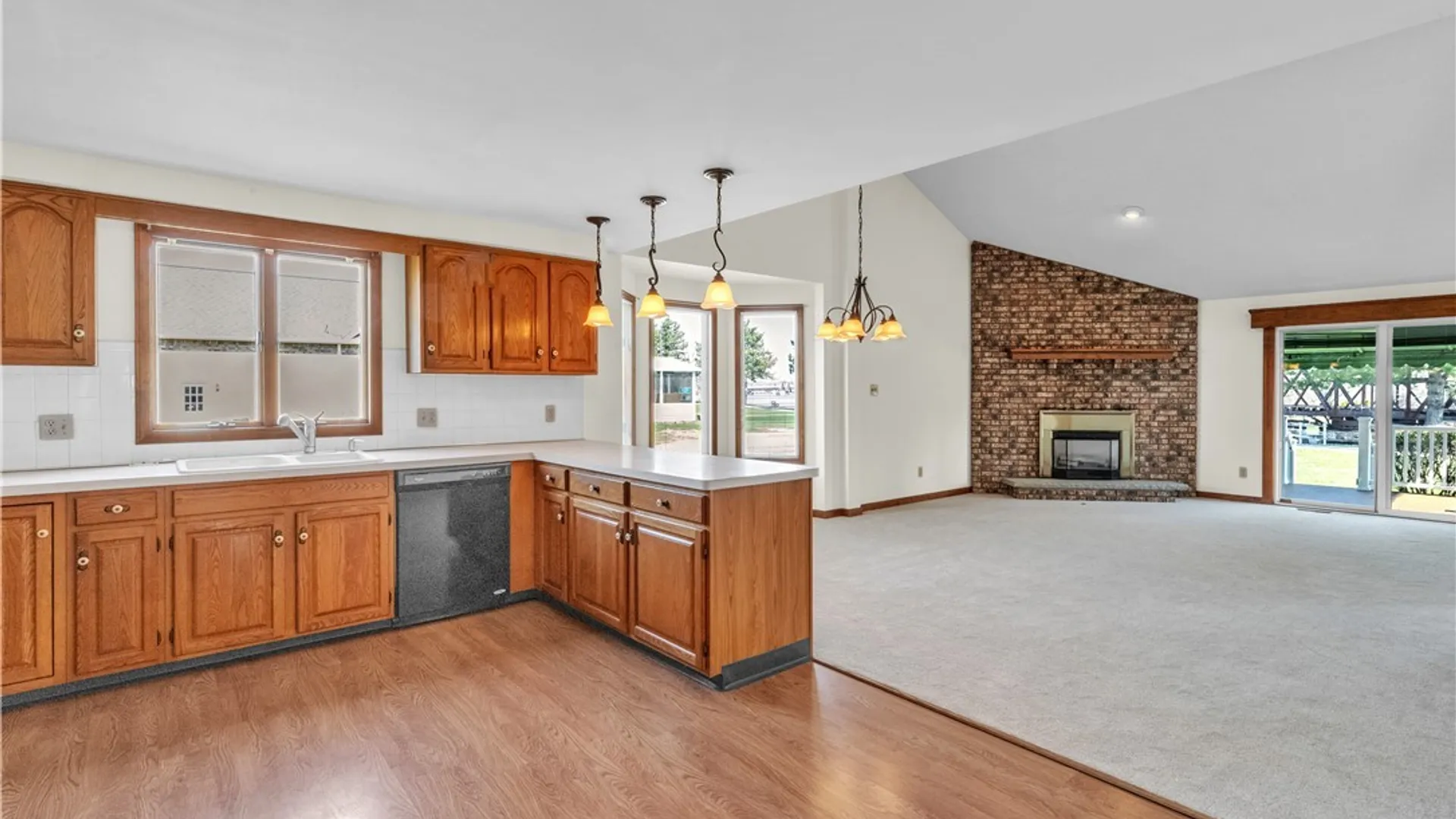 Property at 56 Niagara Shore Drive, Tonawanda, NY 14150 22