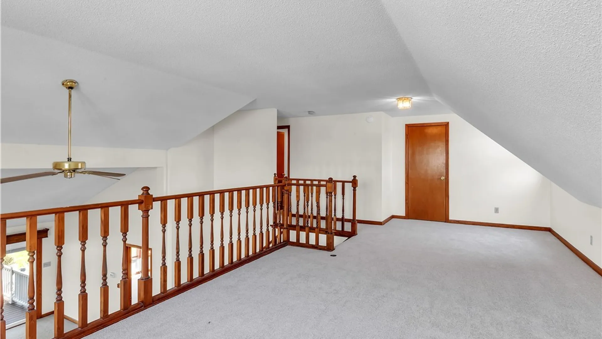 Property at 56 Niagara Shore Drive, Tonawanda, NY 14150 42
