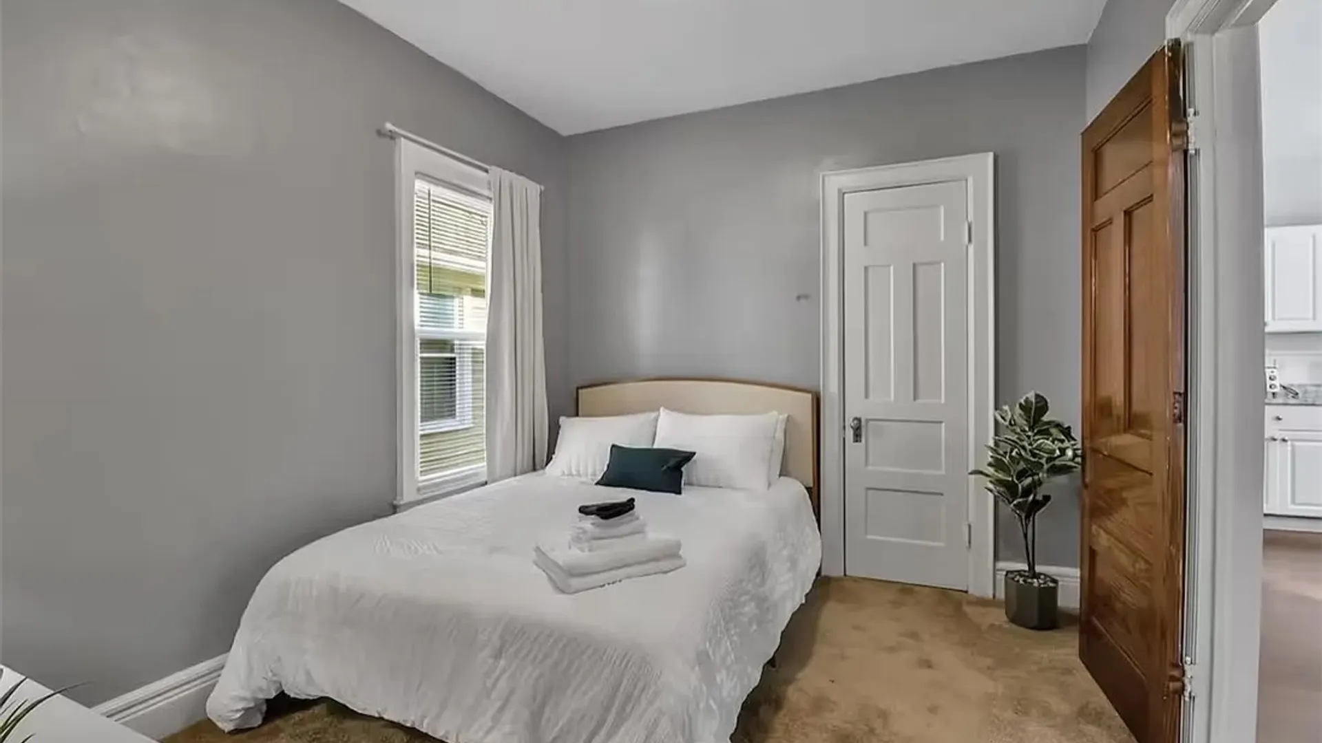 Property at 115 Claremont Avenue, Buffalo, NY 14222 28